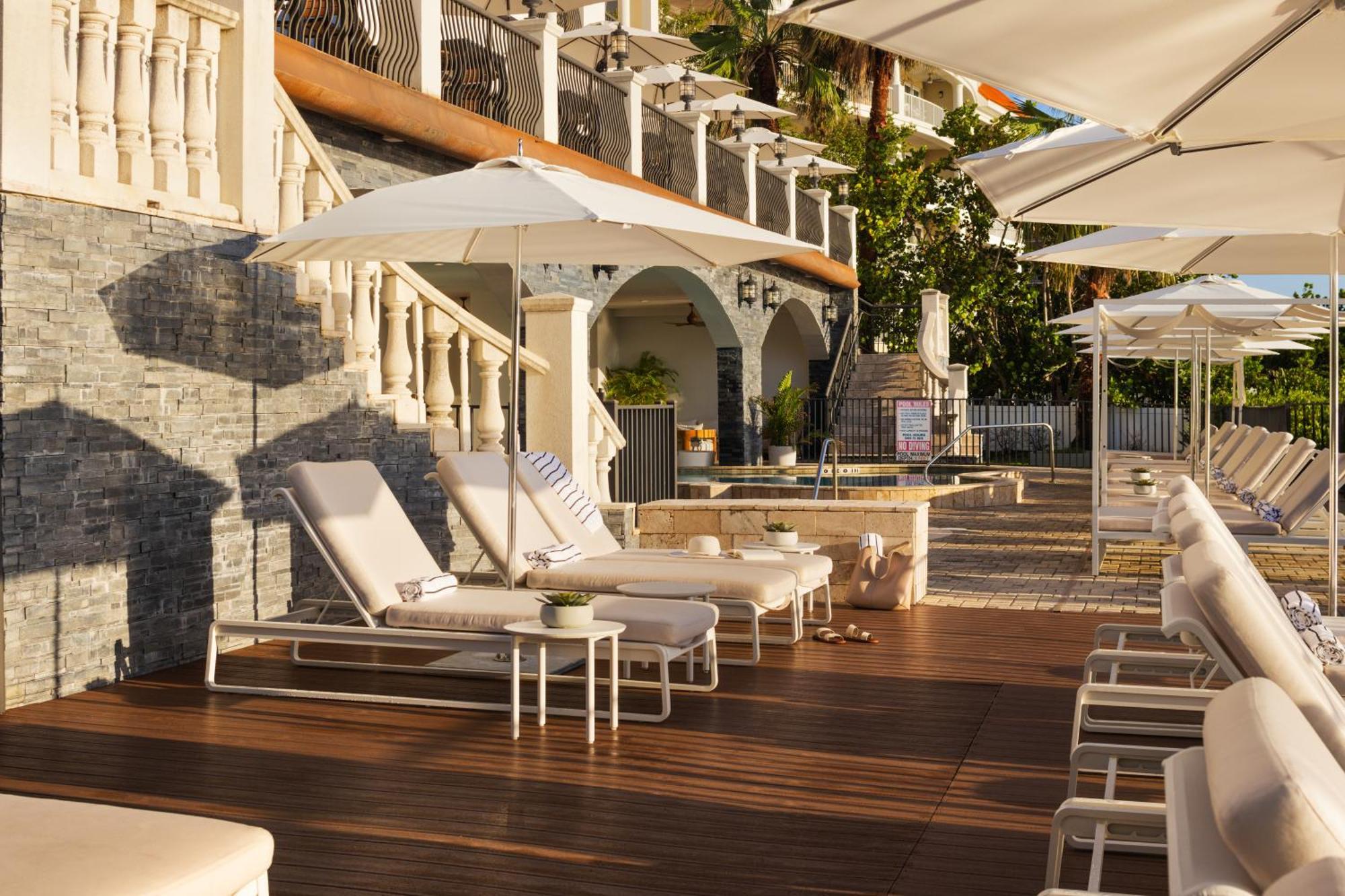 The Hotel Zamora Сейнт Пийт Бийч Екстериор снимка