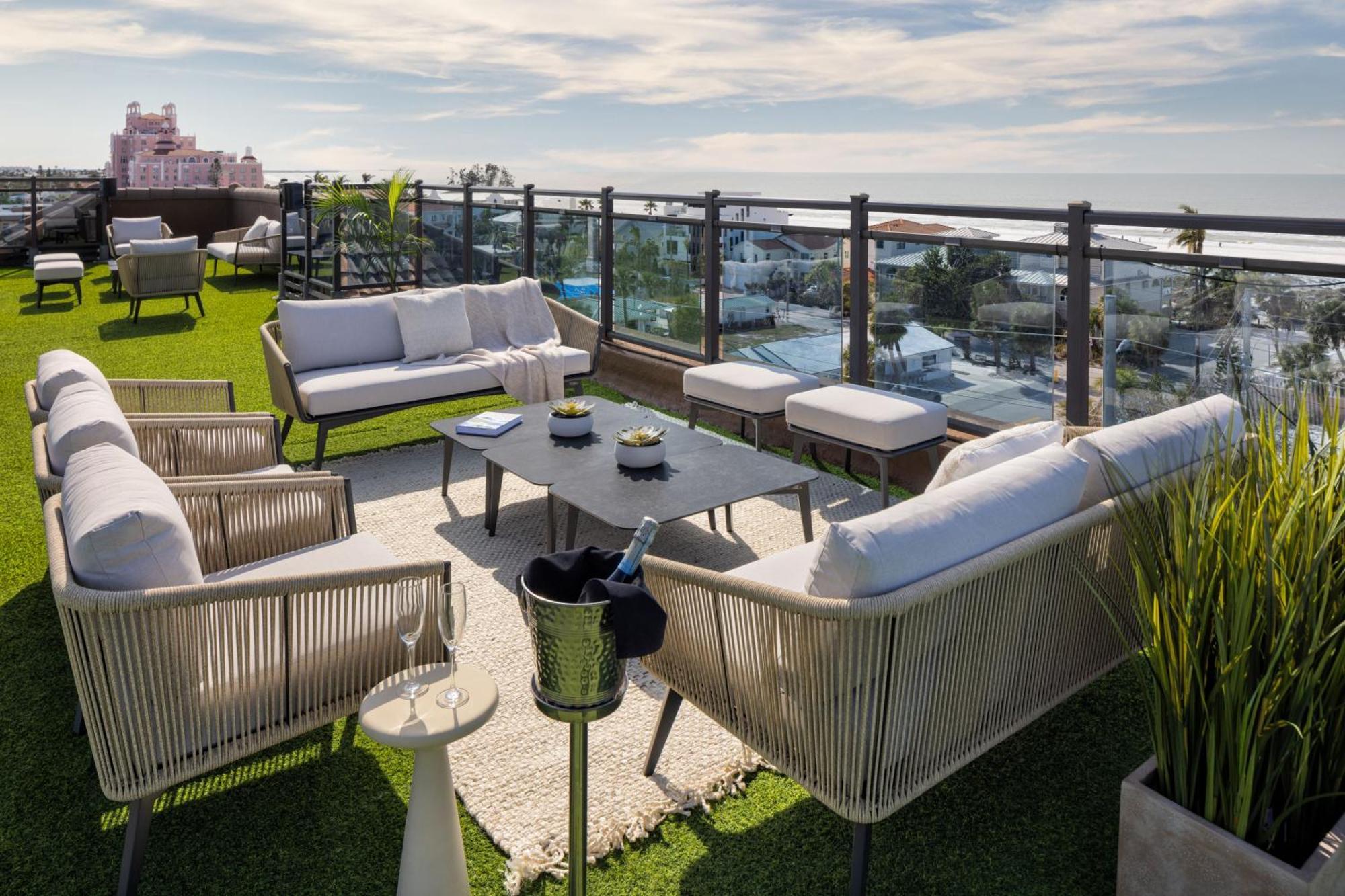 The Hotel Zamora Сейнт Пийт Бийч Екстериор снимка